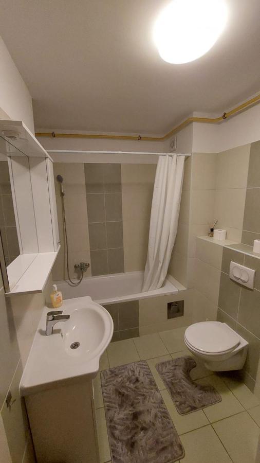 Med Man Apartmani สลาวอนสกีบรอด ภายนอก รูปภาพ