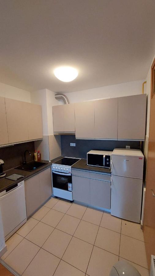 Med Man Apartmani สลาวอนสกีบรอด ภายนอก รูปภาพ